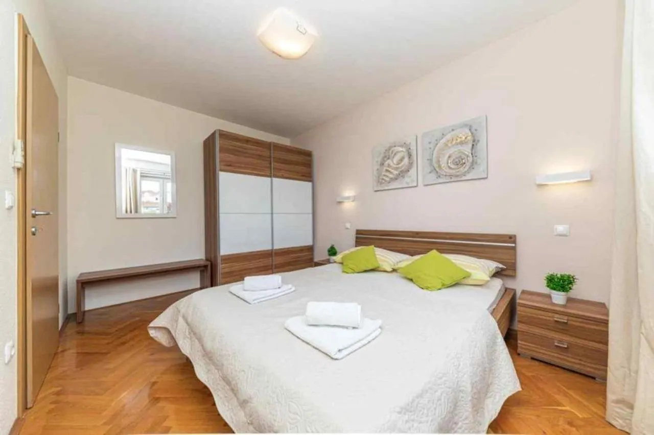 Apartment In Okrug Gornji With Sea View, Terrace, Air Conditioning, Wifi 5051-2 Trogir